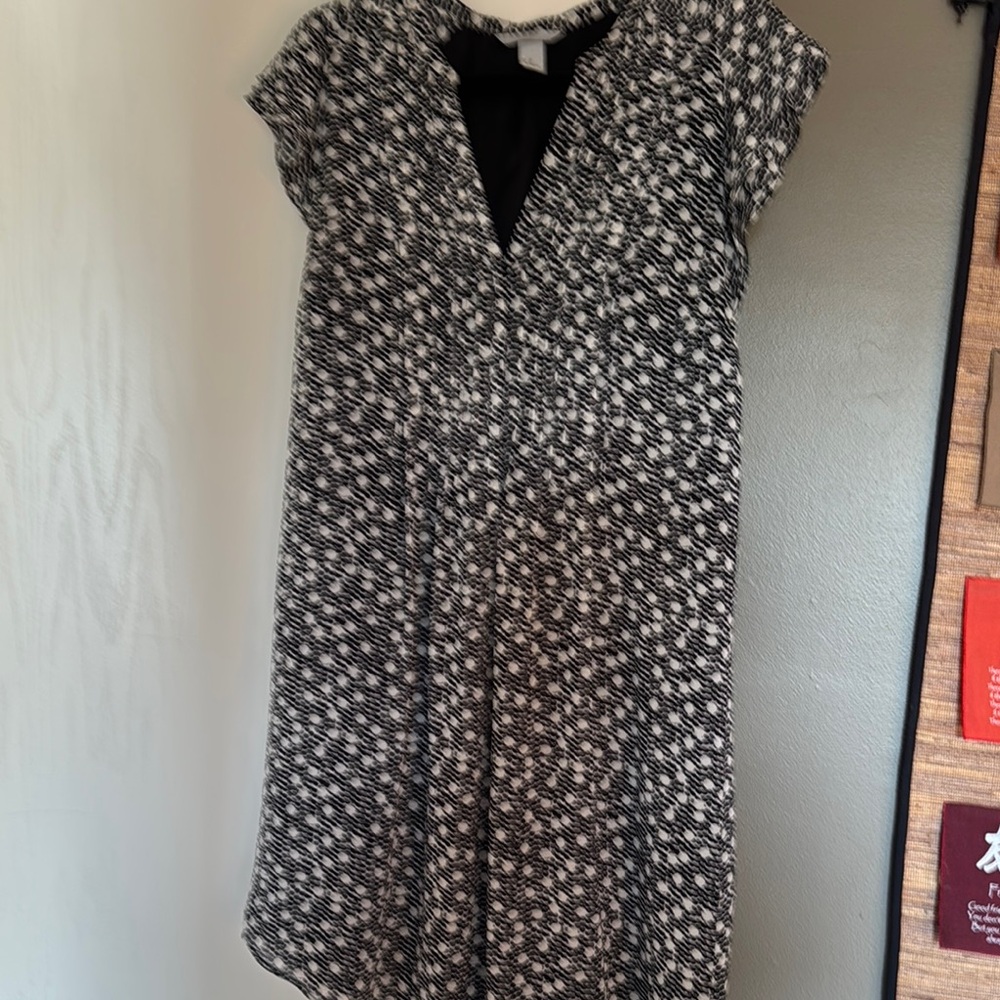 Elegant Black and White Patterned Dress